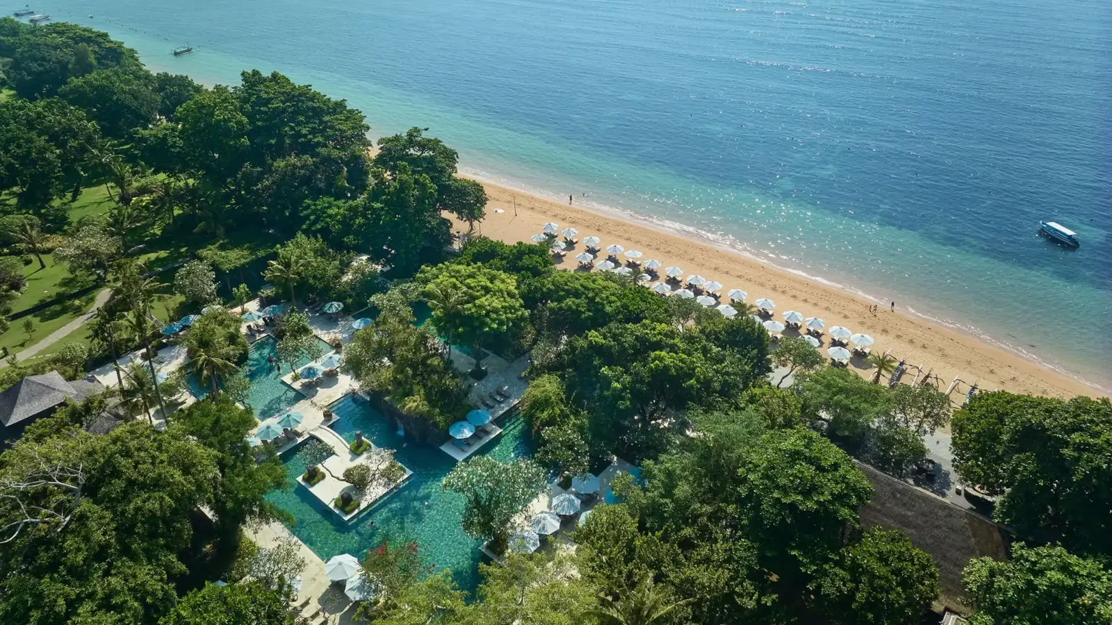 Private Villa vs. 5-Star Resort for Your Bali Itinerary
